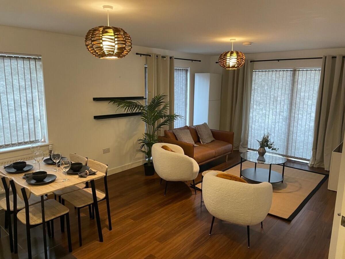 Superior Cambridge 2 Bed Apartment Inc King Bed Trumpington Eksteriør billede